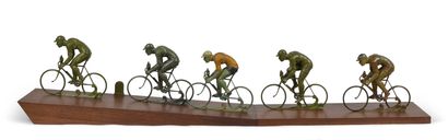 null Sculpture in regula on a wooden base. "The escape of the yellow jersey". Set...