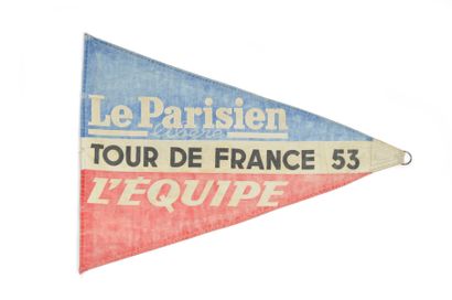 null Fanion officiel de voiture sur le Tour de France 1953 remporté par Louison Bobet,...