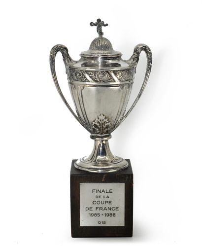 null French Cup 1985-1986 winner's trophy won by Bordeaux against Olympique de Marseille...