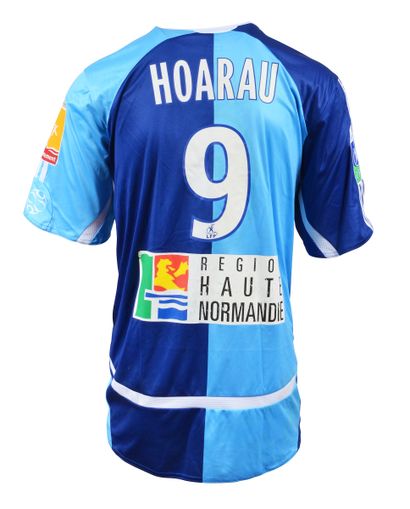 null Guillaume Hoarau. Jersey #9 of AC Le Havre worn during the 2007-2008 season...
