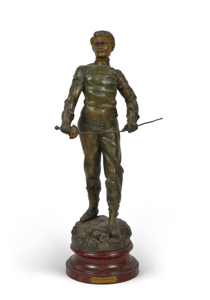 null Regula sculpture on a wooden base "Fencer". Circa 1900. By Xavier Raphanel (1876-1957)....