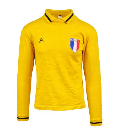 null Pierrick Hiard. Jersey n°1 of the french military team worn during the 1973-1974...