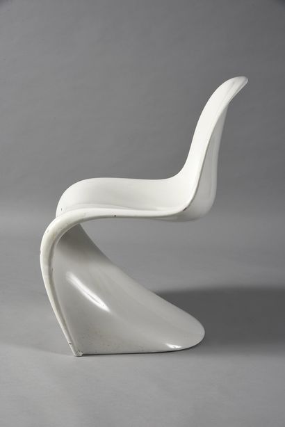 Verner PANTON (1926 -1998). D'après 
Suite 5 chaises Panton Chair, modèle créé en...