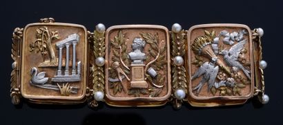 Alfred DAUBREE (1817 - 1885) Exceptionnel bracelet en quatre tons d'or 750e composé...