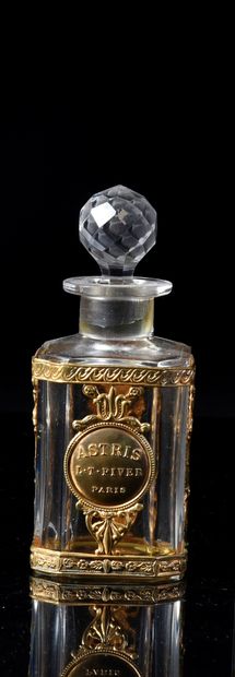 L.T.Piver - «Astris» - (années 1910) flacon carafon en cristal incolore pressé moulé...