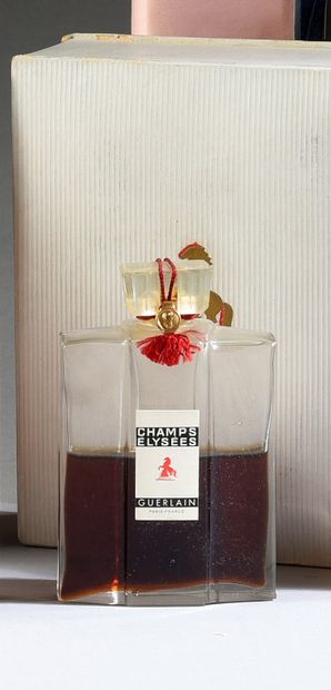 Guerlain - «parfum des Champs-Elysées» - (1904) Presented in its cardboard box sheathed...