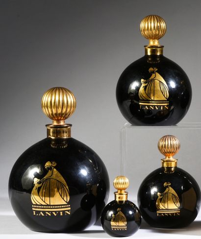 Lanvin parfums - «Arpège» - (1927) 
Series of five "black ball" bottles in black...
