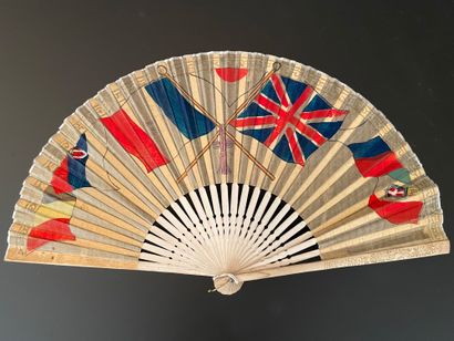 null First World War souvenir, circa 1918

Folded fan, the sheet of "crystal" paper...