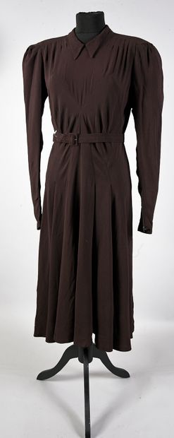 null . Evening dress, by Lyade Sport, 31 rue Marbeuf Paris, circa 1945, black silk...