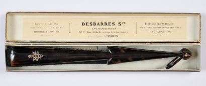 null Diamants, vers 1880

Éventail plié, la feuille en dentelle aux fuseaux noire...