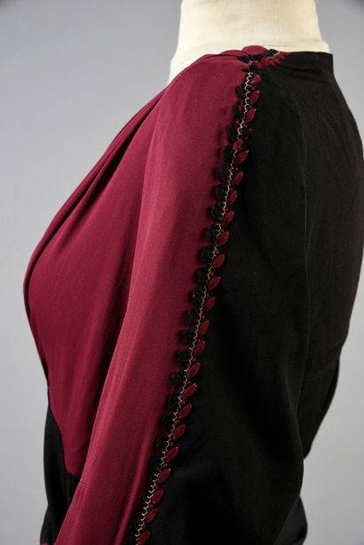 null . A collection of elegant women's wardrobe items, 1930-1960, a shawl collar...