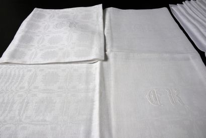 null . Suite of twelve linen damask napkins, second half of the 19th century, decorated...