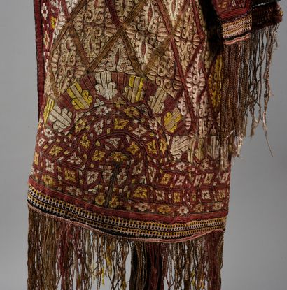 null . Manteau de femme mariée Tekke, Turkmenistan, Asie centrale, manteau cape à...