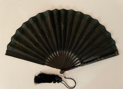 null 
Demoiselle d'Empire, circa 1910





Folded fan, the black gauze sheet painted...