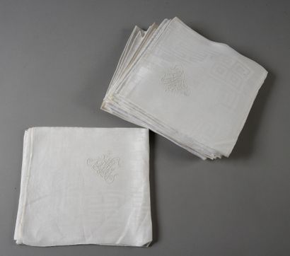 null . Suite of twelve linen damask napkins, early 20th century, the field with stripes...