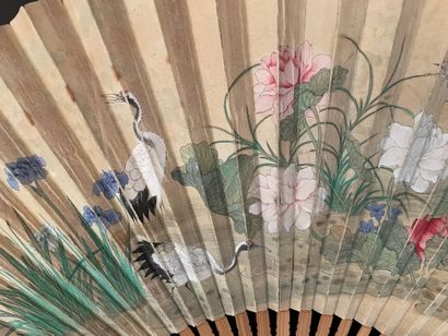 null Les grues, Japon, vers 1880

Éventail plié, la feuille double en soie peinte...