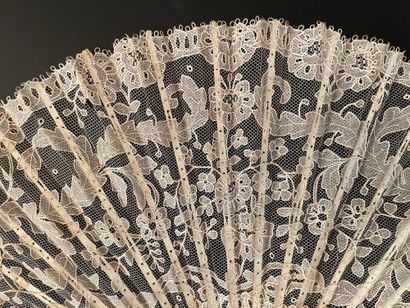 null Flowering ramblings, circa 1900

Folded fan, the lace leaf applied on tulle....