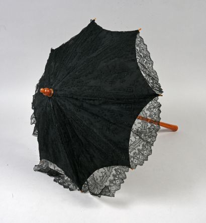 null . Marquise umbrella, the ferrule marked Dupuy 8 de la Paix Paris, late 19th...