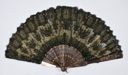 null Flowered cartels, circa 1890

Folded fan, the leaf in black bobbin lace decorated...