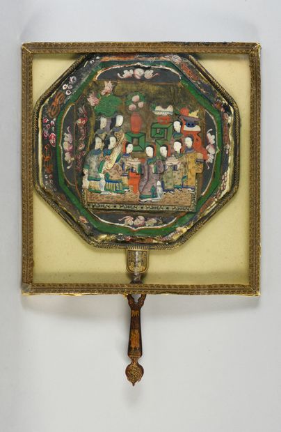  Chinese society, China, 19th century 
Octagonal hand screen, bamboo frame, decorated...