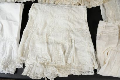 null . Important collection of ladies' linen, 1880-1900 approximately, 8 split breeches,...