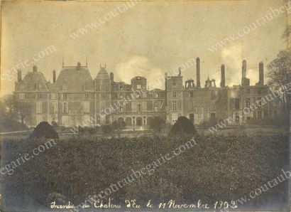 null GRESSENT A
* View of the castle of Eu, November 11, 1902 after the fire.
Large...