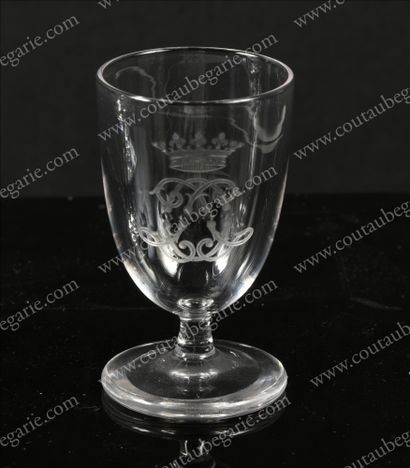 null PARTS OF LIQUEUR GLASSES SERVICE.
DUKE OF NEMOURS.
Set of twelve small crystal...