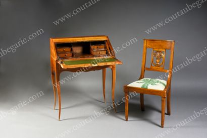 null LITTLE BUREAU WITH SLOPE In fruitwood, Louis XV style, decorated on the front...