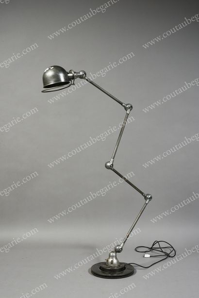 DOMECK Jean-Louis (1920-1983) 
Floor lamp with 4 deployable arms, in brushed steel,...