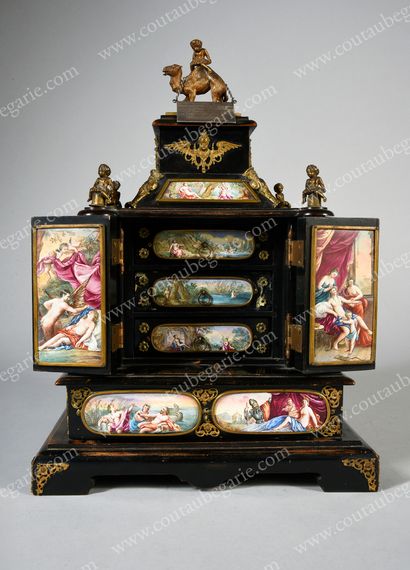 null PRECIOUS MINIATURE CABINET WHICH BELONGED
TO QUEEN CHRISTINE AND THEN GIVEN...