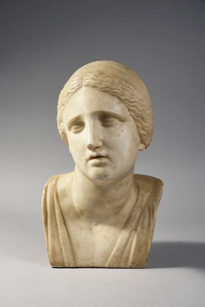 D'après l'Antique Bust of Niobe.
Marble (accidents to the nose and chin)
Italian...