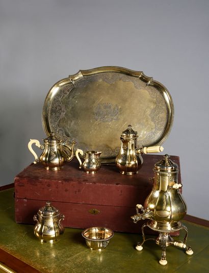 null Important regency style engraved 925e vermeil tea and coffee service composed...