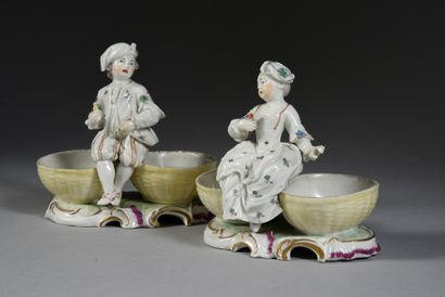 null Two Frankenthal porcelain salerons of the 18th century
Marks in blue with the...