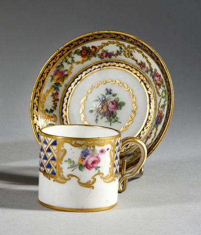 18th century Sèvres porcelain goblet (4th...