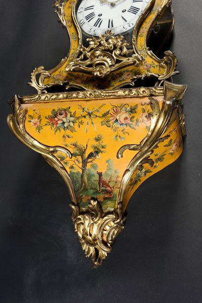 null Cartel and its base of lamp in Martin varnish with yellow background.
The base...