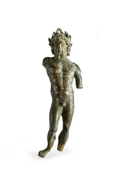 null Statuette représentant le dieu Jupiter nu et lauré. Il est debout légèrement...