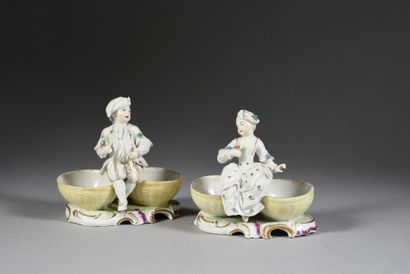 null Two Frankenthal porcelain salerons of the 18th century
Marks in blue with the...