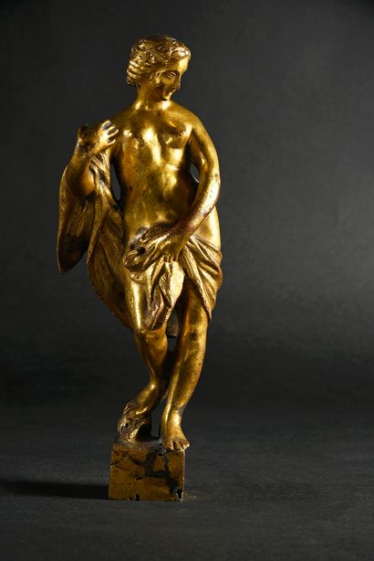 Ecoles ITALIENNE du XVIIe siècle 
Amphitrite
Statuette in gilt bronze, the draped...