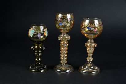 Fritz Heckert Petersdorf (1837-1887) 
Set of twenty-two wine glasses, five of which...
