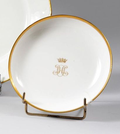 null Henri d'Orléans, duc d'Aumale (1822-1897). Soustasse en porcelaine dure, à décor...