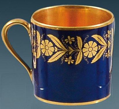 null Napoléon III, empereur des Français (1852-1870). Tasse à café en porcelaine...