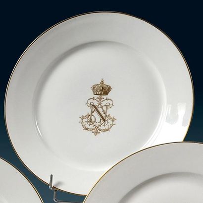null Napoléon III, empereur des Français (1852-1870). Assiette plate en porcelaine...