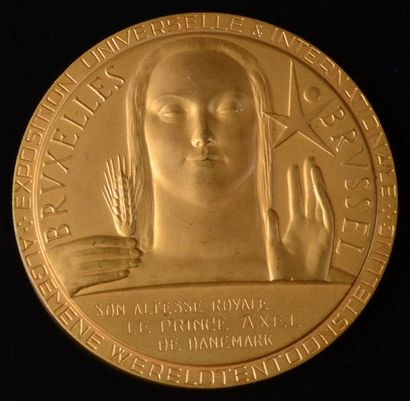 null Axel, prince de Danemark (1888-1964). Médaille en bronze doré signée Rau, souvenir...