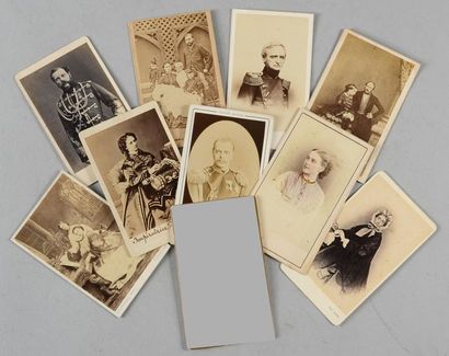null Famille impériale de Russie. Lot de dix portraits photographiques anciens, représentant...