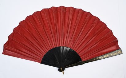 null Views of Vienna, circa 1880-1890
Large folded fan, the double sheet of cloth...