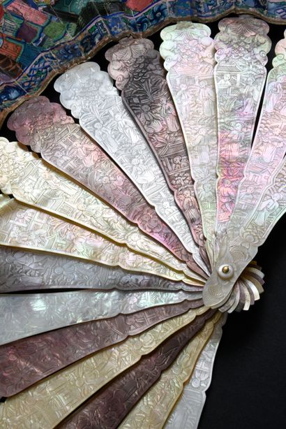 null Mother-of-pearl reflections, China, mid-19th century Folded fan, the double...
