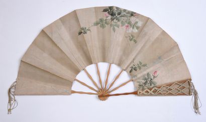 null «Dancing fan», Japon, vers 1890
Éventail plié, appelé «Mai Ogi» ou «Dancing...