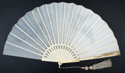 null Billotey, White Lilacs, circa 1890
Folded fan, the silk leaf painted with lilac...