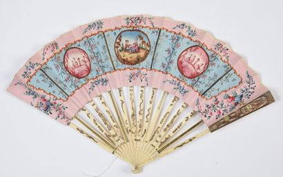 null Joli rose, circa 1770-1780
Folded fan, the double sheet of paper painted in...
