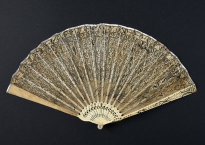 null Cascading leaves, circa 1800-1820
Folded fan, called "Lilliputian", the leaf...